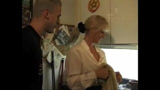 ̖�머니의 아들 그리고 그의 친구