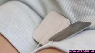 Stepmom ir jos tighty mergina įsitikinusi, vieni kitus