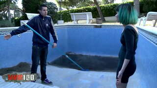 Emo teen sa zelenom kosom duboko выебан i završio na lice