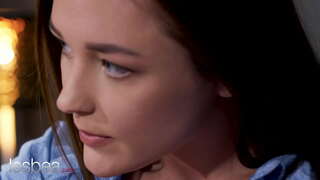 Lesbea አዳዲስ ግምገማዎች Stark facesitting እና ቅድሚያ ወሲብ አሁን ቼክ babe በመስጠት ያሉ